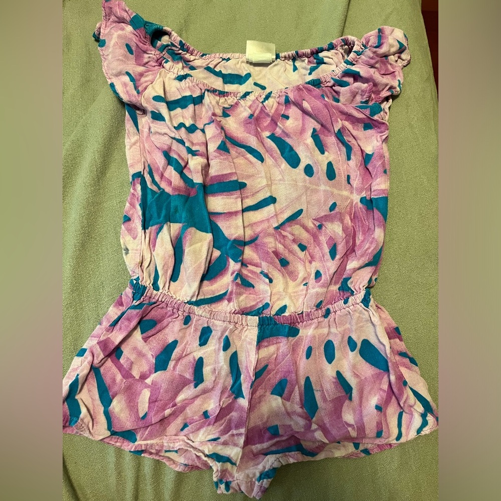 Island style romper 4T
